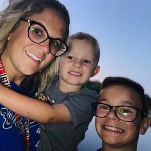 Meet your Posher, Lauren